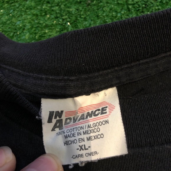 Vintage 1997 Tweety Bird t-shirt - Picture 5 of 6